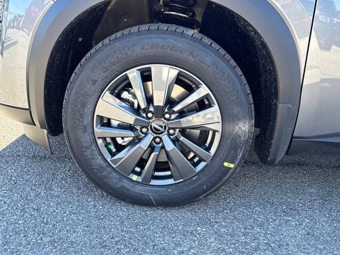 New 2026 Nissan Pathfinder SV AWD/4WD image 28