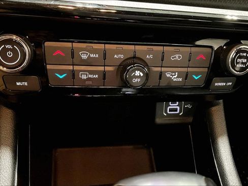 Used 2023 Jeep Compass Trailhawk w/ Trailhawk Elite Group image 15