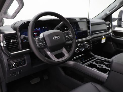 New 2026 Ford F250 Lariat w/ Black Appearance Package image 19