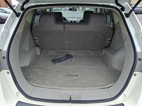 Used 2011 Nissan Rogue SV AWD/4WD image 28