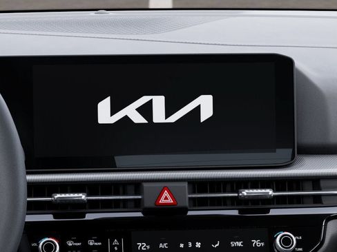 New 2026 Kia Sportage EX FWD image 20