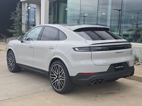 New 2026 Porsche Cayenne S AWD/4WD image 3
