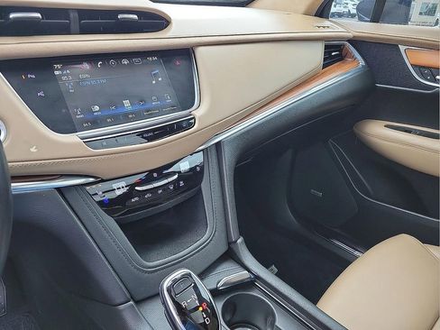 Used 2019 Cadillac XT5 Platinum AWD/4WD image 20
