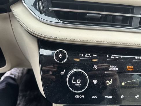 Used 2023 INFINITI QX60 Pure AWD/4WD image 14