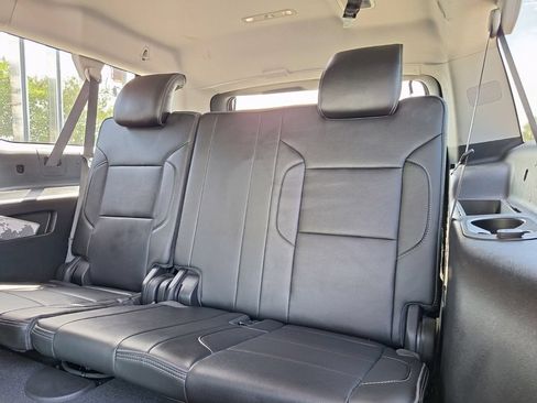 Used 2020 GMC Yukon XL Denali w/ Denali Premium Package RWD image 12