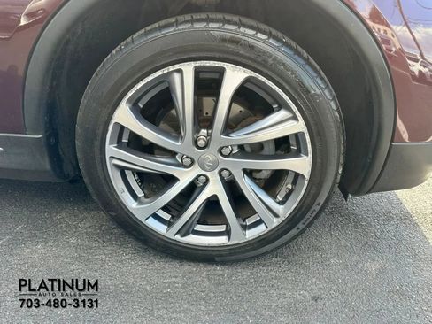 Used 2017 INFINITI QX50 AWD w/ Premium Plus Package image 22