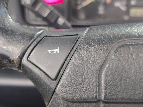 Used 1990 Volkswagen Cabriolet FWD image 93