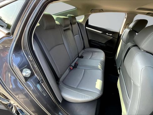 Used 2018 Honda Civic Touring image 25