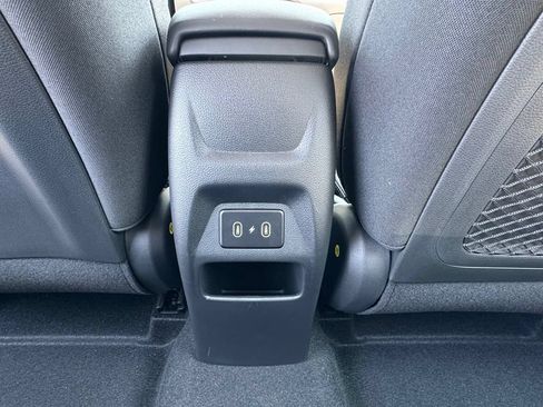 Used 2026 Hyundai Venue SEL FWD image 12