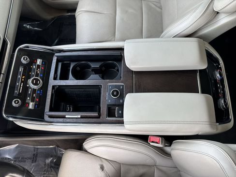 Used 2018 Lincoln Navigator Reserve w/ Technology Package AWD/4WD image 34