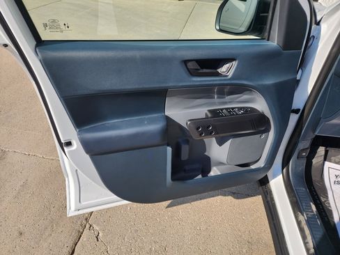 New 2025 Ford Maverick XLT w/ XLT Luxury Package image 9