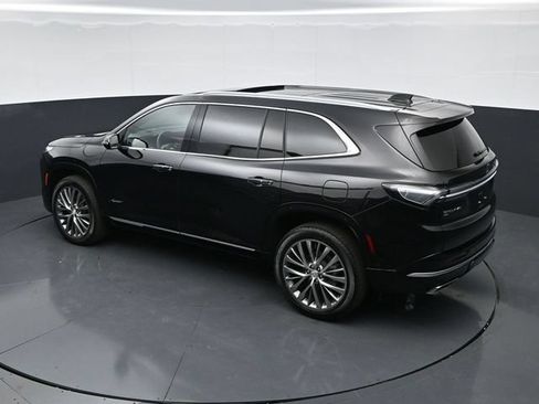 Used 2026 Buick Enclave Avenir w/ Super Cruise Package AWD/4WD image 39