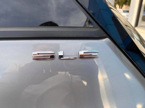 Used 2024 GMC Terrain SLE image 12