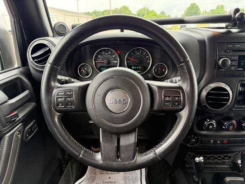 Used 2014 Jeep Wrangler Unlimited Sport w/ Quick Order Package 24S AWD/4WD image 14