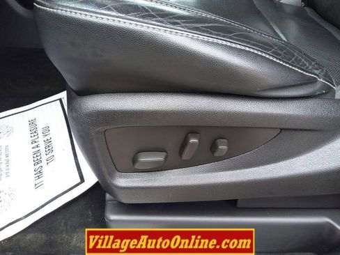 Used 2016 Chevrolet Suburban LTZ image 16