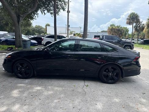 Used 2023 Honda Accord Sport image 10