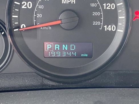 Used 2005 Jeep Grand Cherokee Laredo image 6