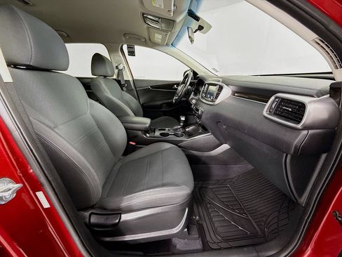 Used 2020 Kia Sorento LX w/ LX I4 Convenience Package AWD/4WD image 28