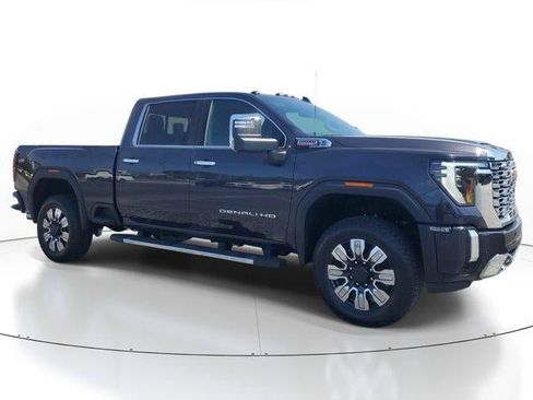 New 2026 GMC Sierra 2500 Denali AWD/4WD image 8