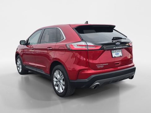 Used 2022 Ford Edge Titanium image 3