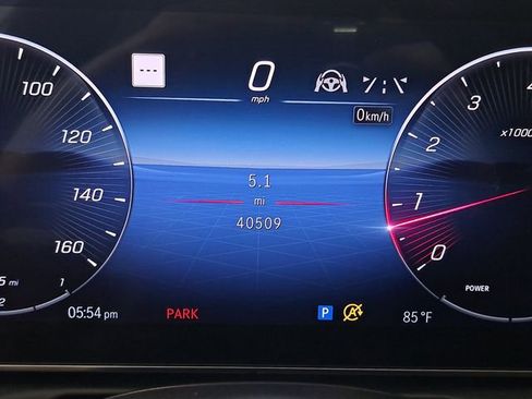 Used 2023 Mercedes-Benz C 300 Sedan image 2