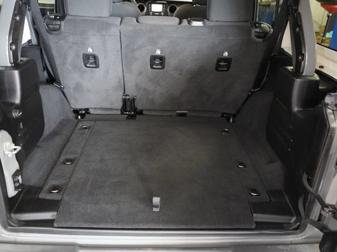 Used 2021 Jeep Wrangler Unlimited Sport AWD/4WD image 25