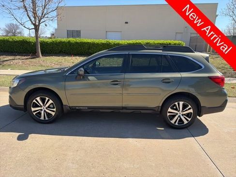 Used 2018 Subaru Outback 2.5i Limited image 8