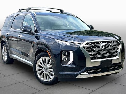 Used 2020 Hyundai Palisade Limited w/ Winter Weather Package AWD/4WD image 3