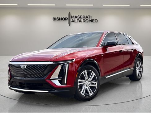 Used 2024 Cadillac Lyriq Tech w/ Driver Assist Package AWD/4WD image 2