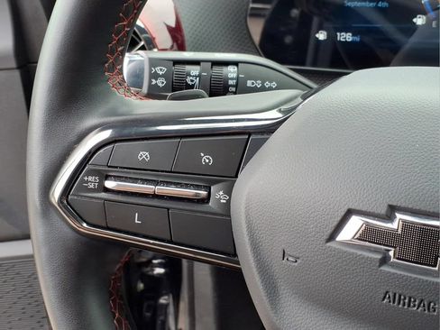 Used 2025 Chevrolet Equinox RS w/ Safety and Technology Package FWD image 21