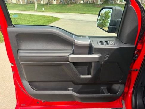 Used 2016 Ford F150 XLT w/ Equipment Group 302A Luxury AWD/4WD image 11