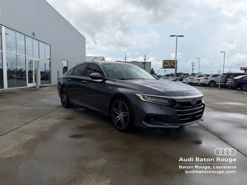 Used 2021 Honda Accord Touring image 3