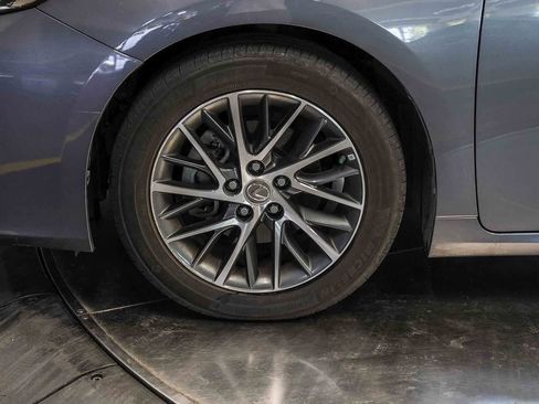 Used 2017 Lexus ES 350 w/ Navigation System Package FWD image 9