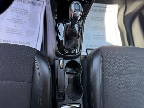 Used 2019 Buick Encore Preferred AWD/4WD image 19