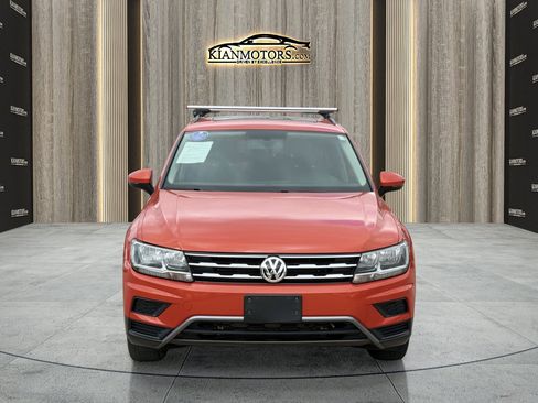 Used 2019 Volkswagen Tiguan SE image 2