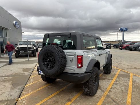 New 2026 Ford Bronco 2-Door w/ Sasquatch Package image 7