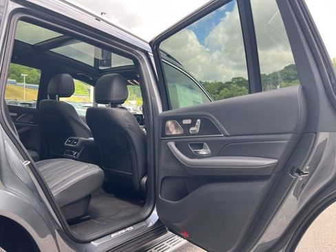 New 2025 Mercedes-Benz GLS 63 AMG 4MATIC image 27