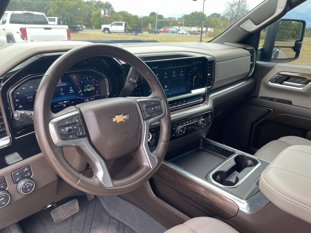 Used 2024 Chevrolet Silverado 3500 LT w/ Texas Edition AWD/4WD image 30