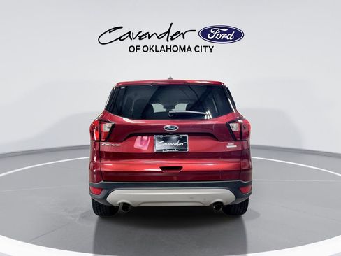 Used 2019 Ford Escape SE FWD image 7