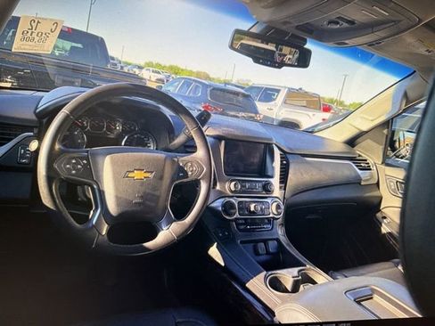 Used 2019 Chevrolet Suburban LT w/ RST Edition image 7