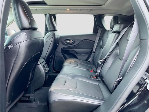 Used 2023 Jeep Cherokee Altitude Lux w/ Lux Elite Package image 24