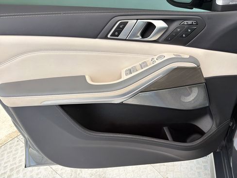 Certified 2025 BMW X7 M60i AWD/4WD image 13
