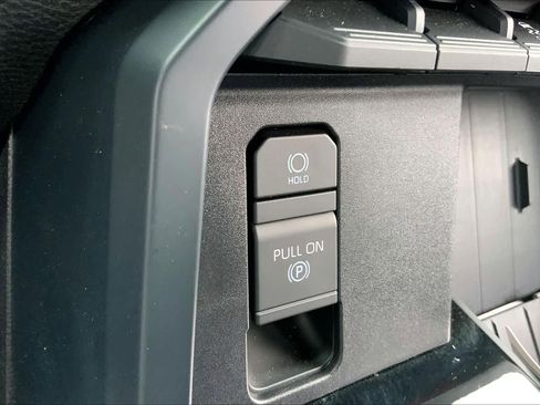 New 2025 Toyota Tundra SR image 31