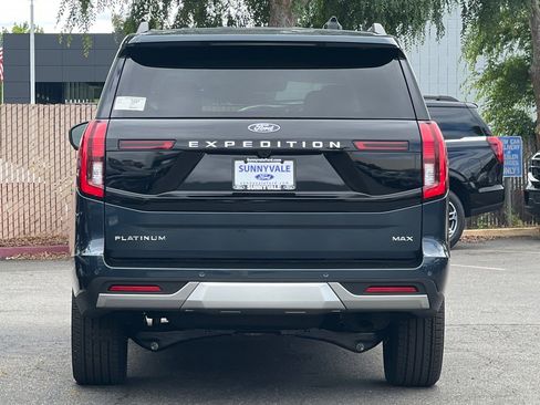 New 2026 Ford Expedition Max Platinum image 13