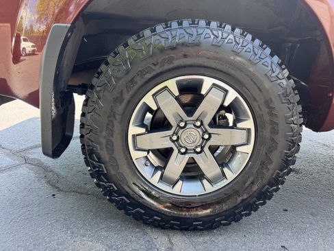 Used 2016 Nissan Frontier PRO-4X AWD/4WD image 21