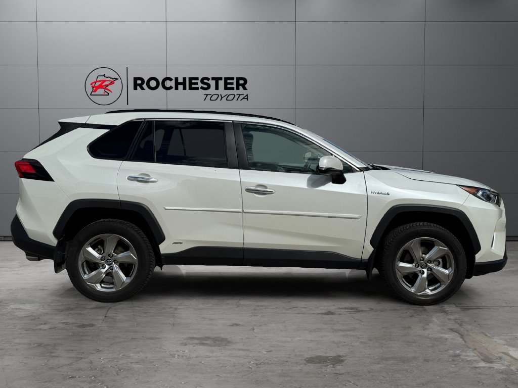 Used 2020 Toyota RAV4 Limited AWD/4WD image 6