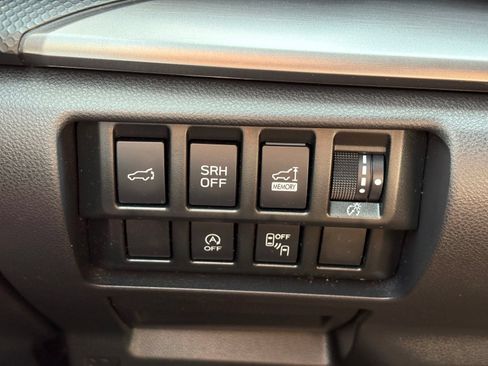 Certified 2023 Subaru Forester Premium w/ Popular Package #2 AWD/4WD image 17
