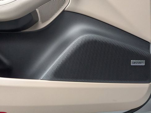 New 2026 Porsche Macan 4 Electric AWD/4WD image 14