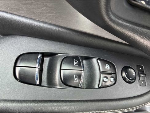 Used 2023 Nissan Murano SL AWD/4WD image 15