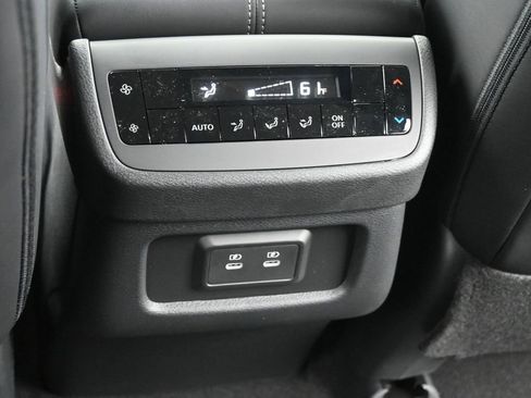 New 2026 Nissan Pathfinder SL AWD/4WD image 16